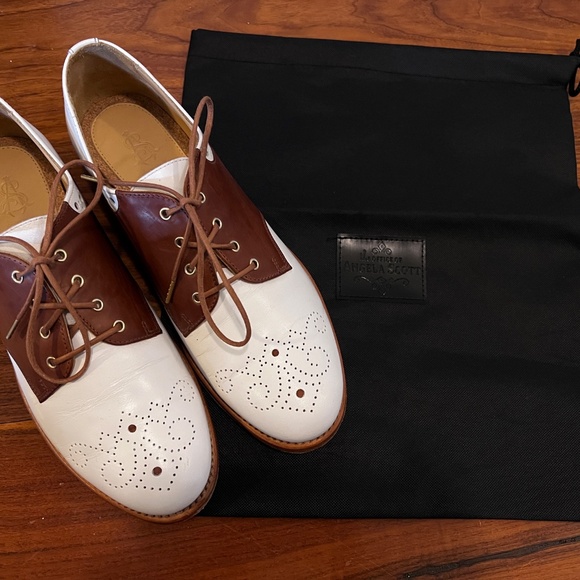 The Office of Angela Scott Mr Presley Cognac & White Oxford - Picture 5 of 6